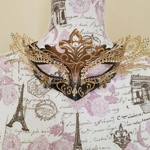 Masquerade Mask Black and Gold